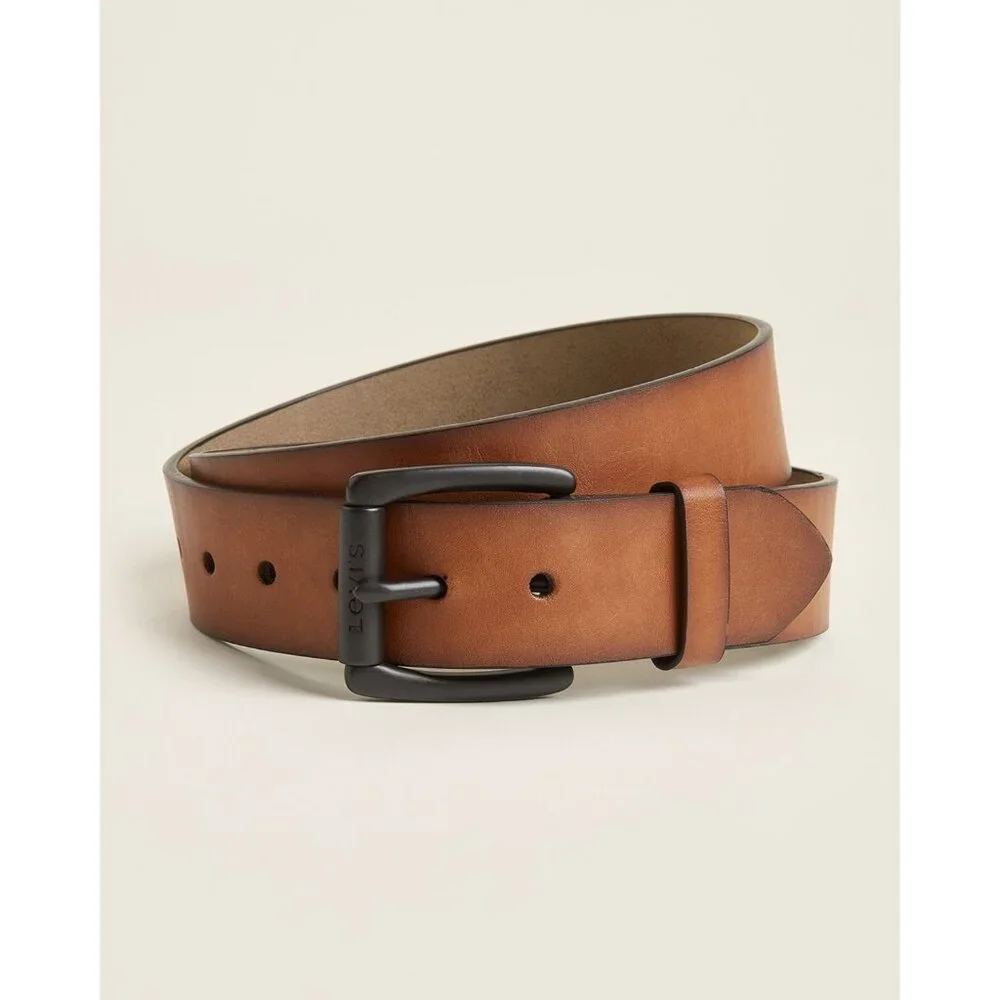 Levi's‎ Belt Mens Medium 34-36 Brown Faux Leather Riveted Belt NWT